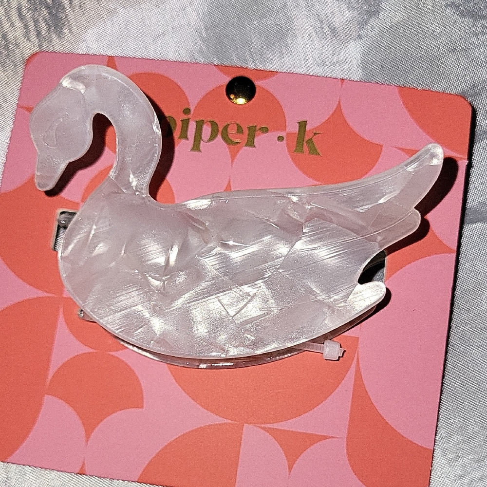 Piper-K Swan Hair clip Brand New